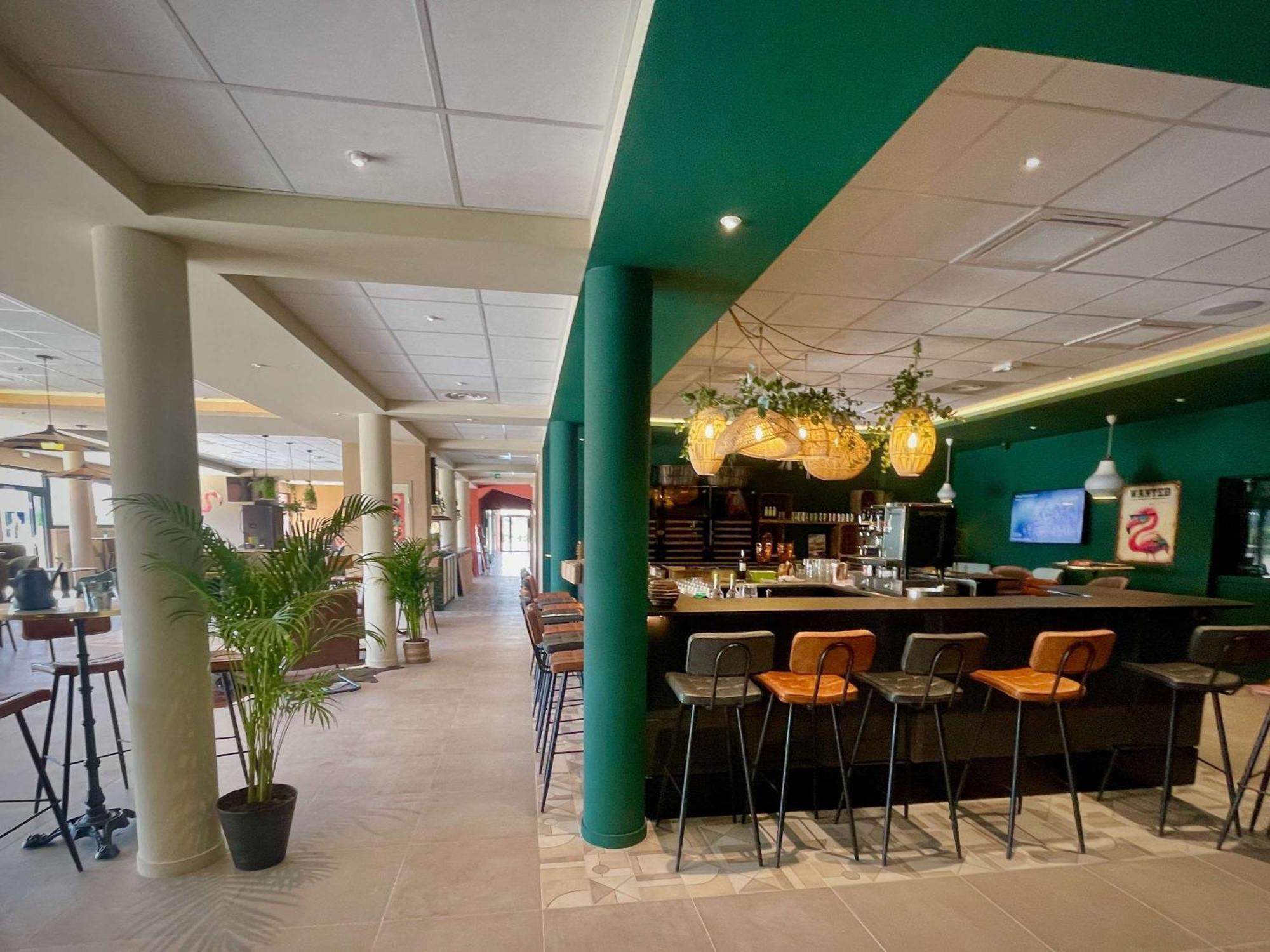 Ibis Budget Porte De Camargue Saint-Martin-de-Crau Exteriör bild
