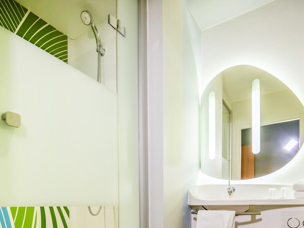 Ibis Budget Porte De Camargue Saint-Martin-de-Crau Exteriör bild